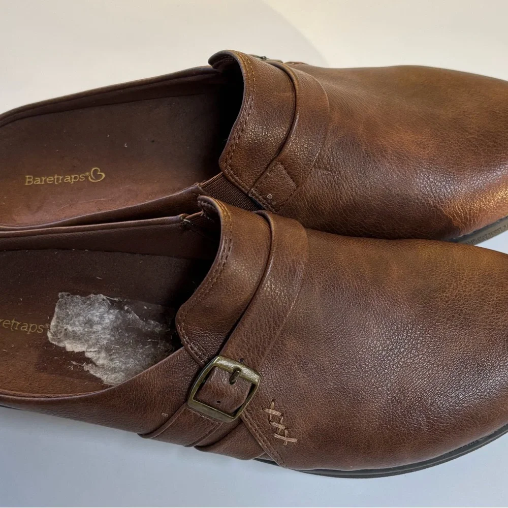 Baretraps Dawn Clogs Brown Comfort Mule Slip On Buckle Women’s size 9NEW - Picture 3 of 6